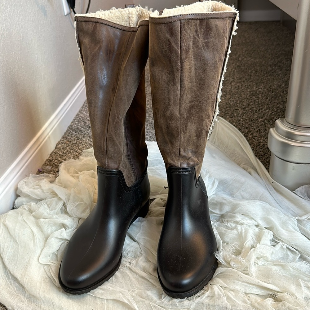 brown, furry däv boots